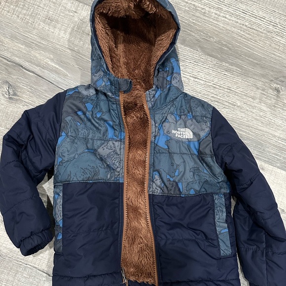 The North Face Kids Blue Jacket - Picture 2 of 3